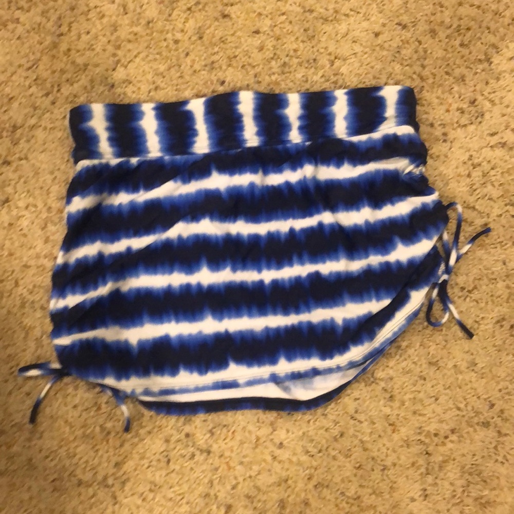 Athleta tie-dye swim skirt